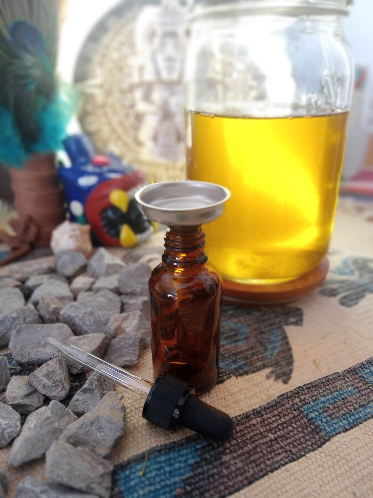 2 oz Rosemary, Hibiscus & Rose Hair Hydrosol & Sandalwood Comb